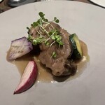 restaurant iino - 豚すね肉のカシス煮込み。お肉柔らか〜。