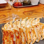 Stand Shan Shoku Osaka Kitashinchi Champagne & Gyoza Bar - 