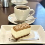 Sakura Cafe - 自家製なめらかクリームチーズケーキ