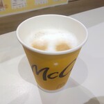 McDonalds Hakuraku Ekimae Ten - ホットカフェラテ