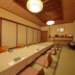 Kappo Ryokan Matsukaze So - ゆったりとお食事をお楽しみいただけます。