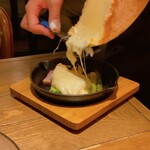 Cheese dishes Senmon Ten Sakura Dining - ラクレットチーズ