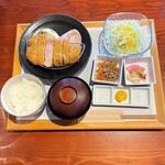 蔵+かつ - 上リブロース定食