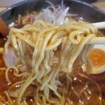 Miso Ramen Kurashiki - コシのある中太ちぢれ麺はプリもち