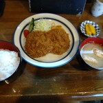 とんかつもりや - メンチカツ定食970円