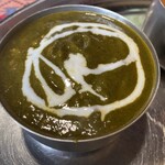 インド・ネパール料理 ディップキッチン - ほうれん草キーマカレー