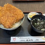 Todai Mon - わらじかつ丼 ¥900