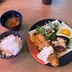 Tezukuri Hamburger Steak Tamago - 