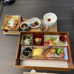 生簀割烹　海幸 - 料理写真:エクシブの和食の朝食。子供いるとブッフェが多い