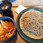 Niku Soba Tomuraushi Tamachi Ten - 豚辛汁