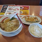 幸楽苑 - 勢揃いしました！(ラーメンちょっと食べちゃいました！)