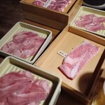 Shabu Shabu On Yasai Utsunomiya Izumigaoka Ten - たくさんの肉。どれも美味しかったです。