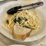 pizzeria da ciro - ほうれん草とベーコンのクリームパスタ