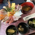 龍のおとし子 - 毎回、海鮮丼ですね。