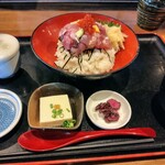 Kinichiro Ichigaya Ten - バラちらし定食1100円。
                      
                      