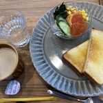 ぱんカフェ ブルーミング 阿倉川SS - 料理写真:コーヒー¥300＋モーニング¥200