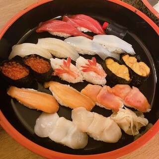 Sushi Dokoro Fukucho - 