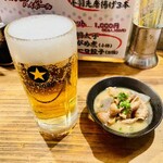 Yokatai Sohon Ten - 寒くても冷えた生中は旨い。もつ煮込みは柔らかで獣臭がイイ感じのまろやかな味付け。鷹の爪が入ってチョイピリ辛で冷えた身体が温まる。