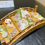 坂口荘 - 料理写真:鯛のお造り　盛り合わせ