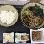 定食屋 食堂ぺーちゃん - 朝定食(そば・納豆ご飯)400円