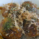 Takoyaki Bocchan - ソース味。・・・焦げたんはサービス。