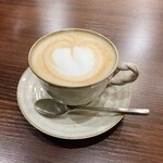 CAFE REST - カフェラテ 600円（税込）