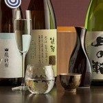 Dan Ki - 日本酒や焼酎は、北は東北・南は鹿児島から取り寄せ。お酒の種類やお客様のお好みに合わせたグラスでご提供しております。希少酒も多いので、お酒好きの方におすすめです。