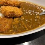 Bistro Tresor - カレーは鶏肉をじっくり煮込んだチキンカレー、甘さがあって日本人好みに仕上がってましたよ。