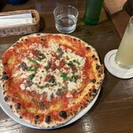 ファン+ゼロ - アンチョビのPIZZA  1830円(2013円税込)