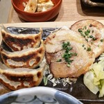 Nikujiru Gyoza no Dandadan Motomachi Ten - 