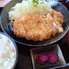 Ogura no Karaage Egoeten - わらじとんかつ定食。わらじと言うには…