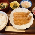 美波 - 日替り魚料理定食＝790円
