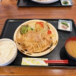 和の台所 鉄心堂 - やきにく定食。