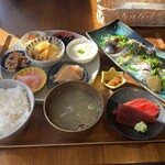 Bay Lounge Coffee - 大トロイワシの刺身ランチ