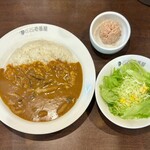 CoCo壱番屋 - きのこカレー ¥790 ＋ 4辛 ¥88 ＋ ツナ ¥105 ＋ ヤサイサラダセット ¥140