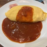 北極星 - ビーフオムライス　たまごも美味しいがトマトソースも絶品です