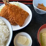 大衆食堂　やおせ - アジフライ定食650円