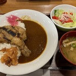 Sukiya Sakura Tsuchiura Ic Ten - 炭火焼きチキンカレー・シーザーサラダ・味噌汁セット