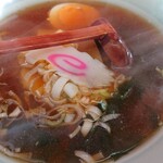 ラーメンハウスカド - 醤油ラーメン♪透き通ったスープ