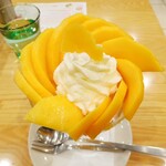 Fruit Parlour Goto - 宮崎県産完熟マンゴーのパフェ