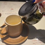 Hamburg Conel - 烏龍茶おかわりできるお湯