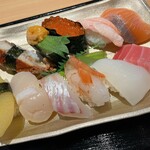 Sushi Dokoro Yokaro - 