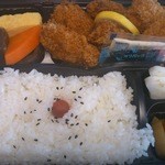 仕出し・弁当 まつや - カキフライ弁当