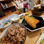 鶏だしおでんと干魚の店 ほし寅 - 