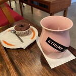 TRUNK COFFEE BAR  Takatake Honten - 