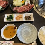 焼肉八七 - 