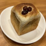 Little Breads To Go - アンショコラ200円　こちらは自宅に持ち帰りました