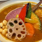 Rojiura Curry SAMURAI. Tachikawa Ten - まぁ！キレイ〜╰(*´︶`*)╯♡
                      お野菜がカラフルで彩り良く
                      美しい盛り付けです♡(*´ω｀*)