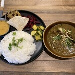 232254823 - ランチカレープレート ¥1,500  骨付きマトン ＋¥100  ライス大盛り ＋¥100