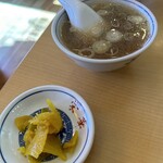 Eika - 定食に付くスープと漬物